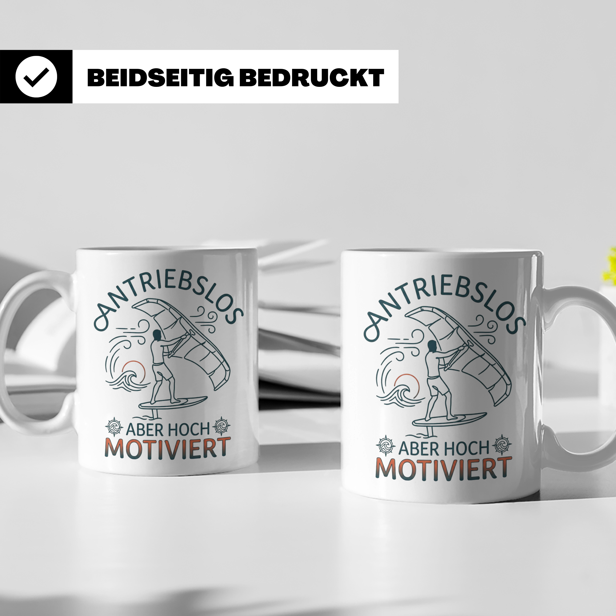 Wingfoil Tasse mit Spruch 'Antriebslos aber hoch motiviert'  – Weiß [farbe:weiß]