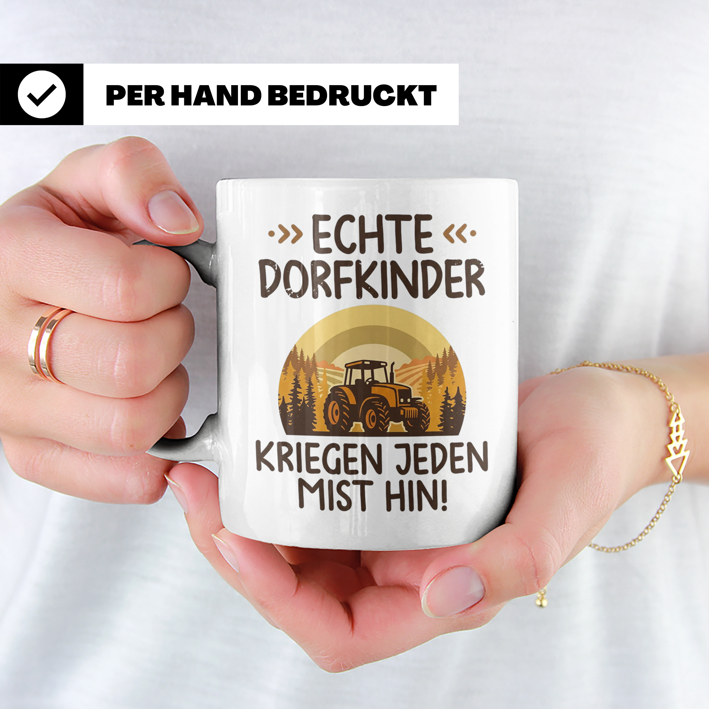 Dorfkind Tasse mit Traktor Spruch, Geschenk für Bauer & Land – Weiß [farbe:weiß]
