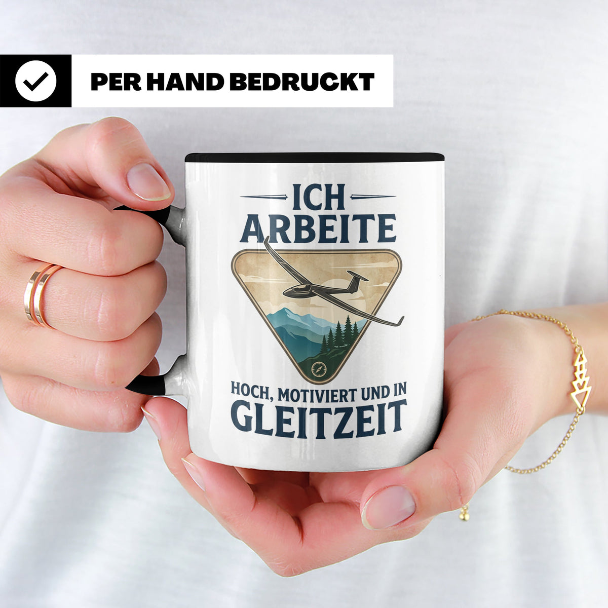 Segelflieger Tasse mit Spruch Gleitzeit | Geschenk für Pilot – Schwarz [farbe:schwarz]