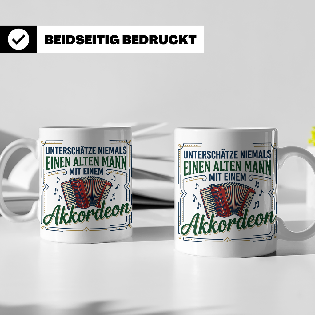 Akkordeon Tasse Alter Mann Spruch, Unterschätze niemals eine – Weiß [farbe:weiß]