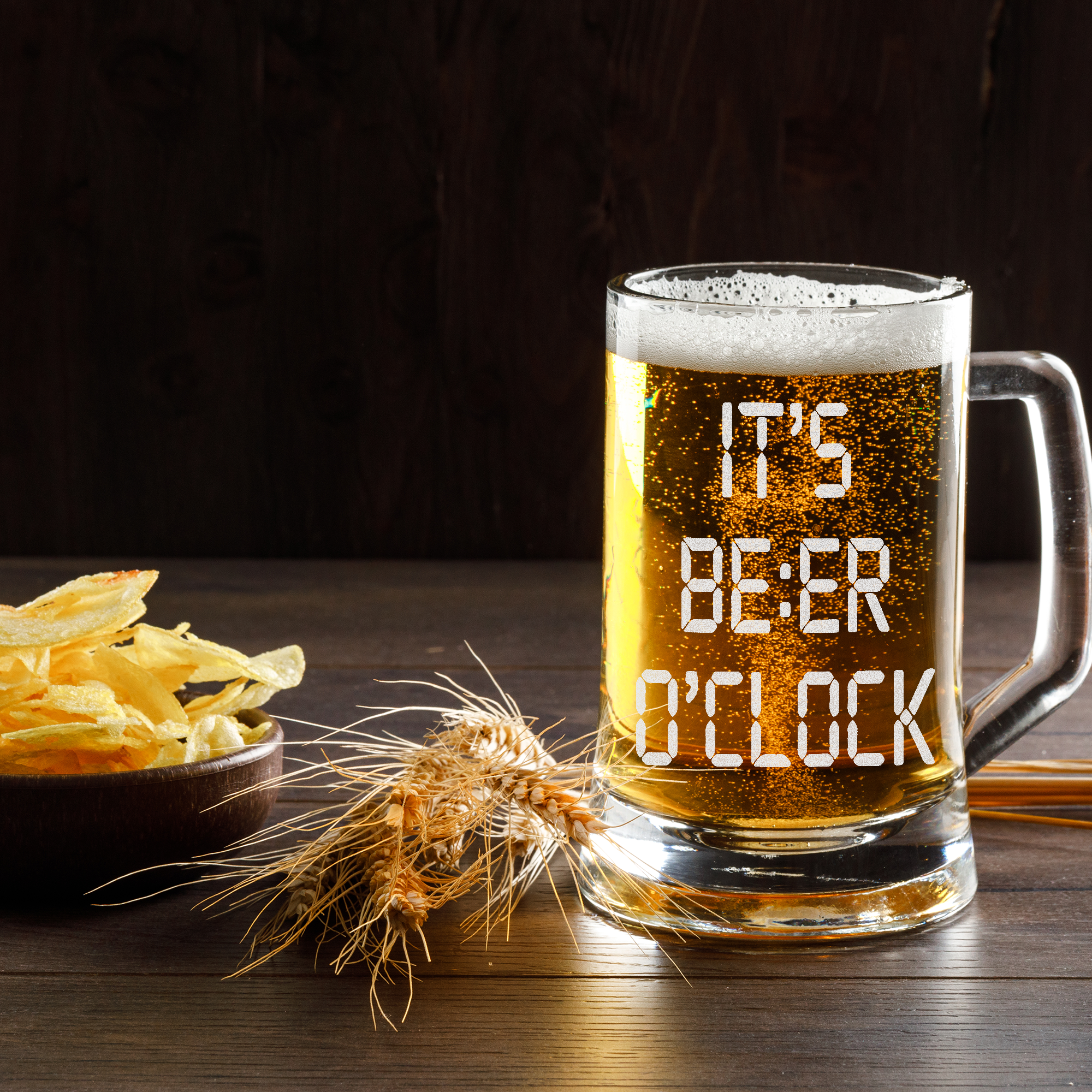 Bierkrug Glas mit Gravur – Beer O’Clock Motiv, lustiges Geschenk Geburtstag, Männergeschenk, Feierabend, Party, Humor, Bierliebhaber