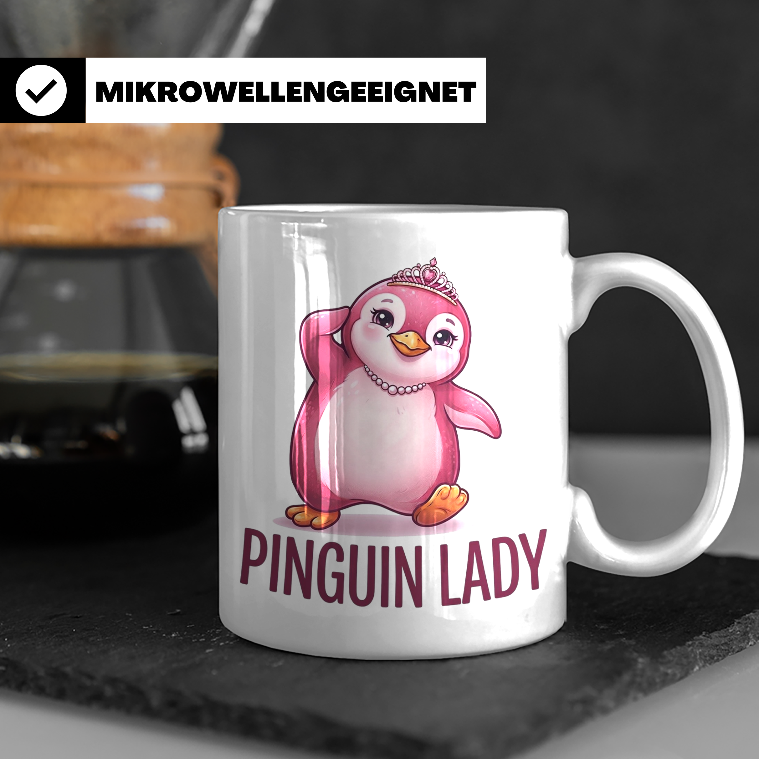 Pinguin Lady Tasse mit Krone & Perlenkette, süßer pinker Pin – Weiß [farbe:weiß]