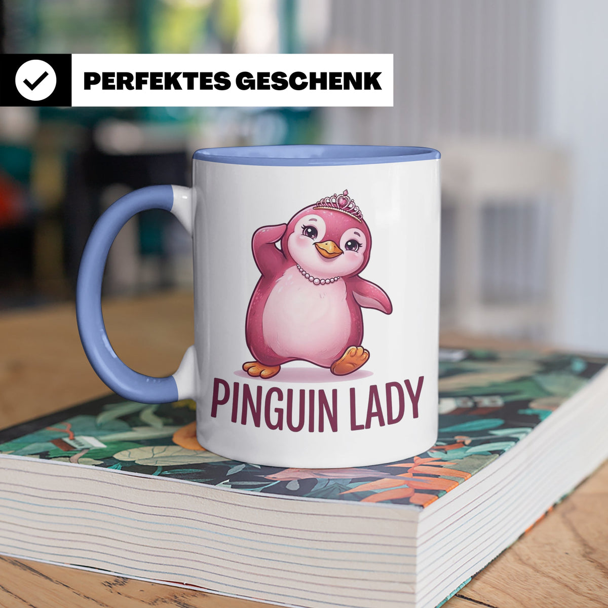 Pinguin Lady Tasse mit Krone & Perlenkette, süßer pinker Pin – Blau [farbe:blau]