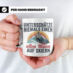 Alter Mann auf Skiern Tasse, lustiger Skifahrer Spruch für O – Weiß [farbe:weiß]