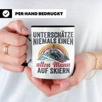 Alter Mann auf Skiern Tasse, lustiger Skifahrer Spruch für O – Schwarz [farbe:schwarz]