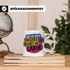 Labor Tasse mit Spruch Was im Labor passiert bleibt im Labor – Weiß [farbe:weiß]