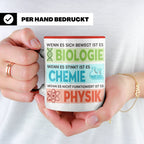 Naturwissenschaften Tasse mit Spruch Biologie, Chemie, Physi – Rot [farbe:rot]