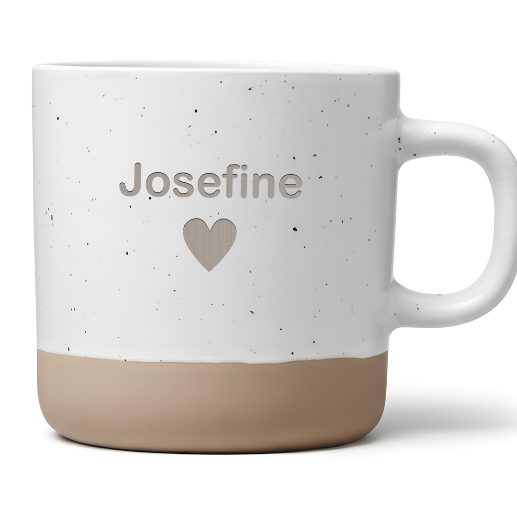 Personalisierte Tasse mit Name und Herz, Kaffeetasse mit Wunschname, Minimalistisches Design, Geschenk für Frauen Männer Kinder, Namenstasse