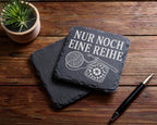 Schiefer Untersetzer Häkeln Nur noch eine Reihe - Lustiges Geschenk fü – Bild 5