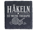 Schiefer Untersetzer Häkeln ist meine Therapie - Geschenk für Stricker – Bild 1