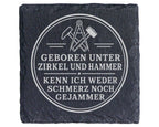 Schiefer Untersetzer Geboren unter Zirkel und Hammer - Ossi Geschenk f – Bild 1