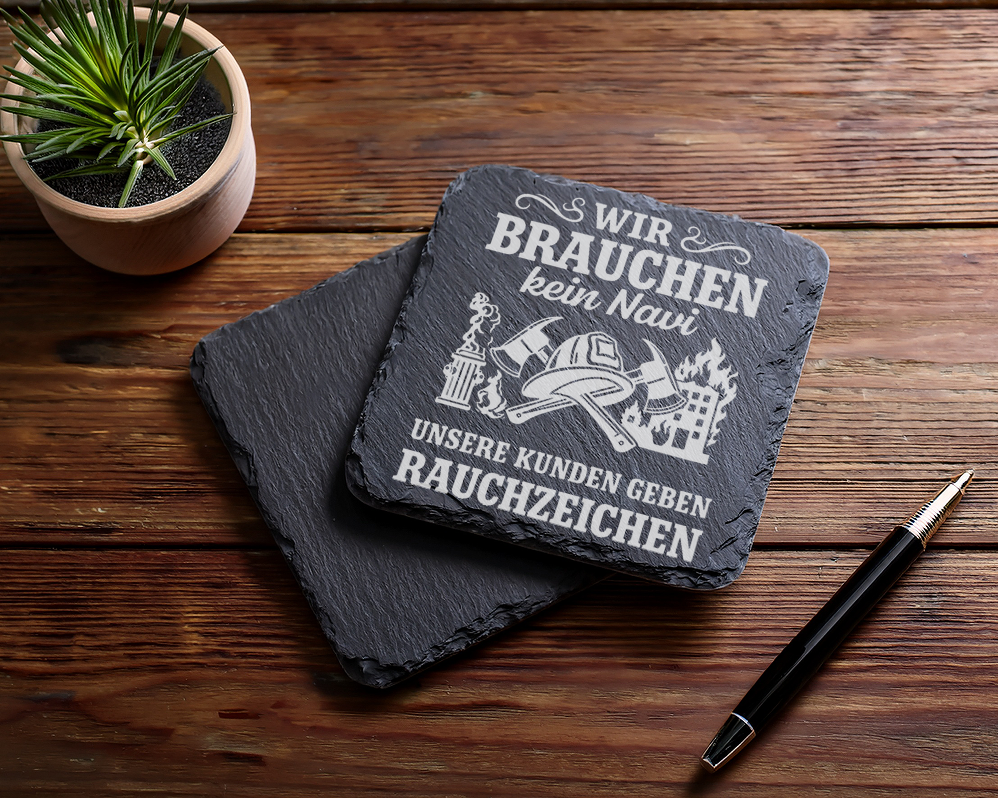 Schiefertafel Untersetzer Feuerwehr Geschenk, Wir brauchen kein Navi,  – Bild 5
